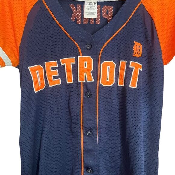 3 for $30! Victoria’s Secret pink Detroit jersey - Picture 8 of 8